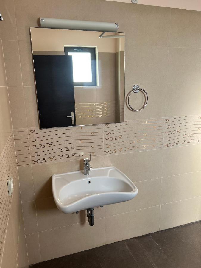 Aenaon Rooms Návplio Eksteriør bilde